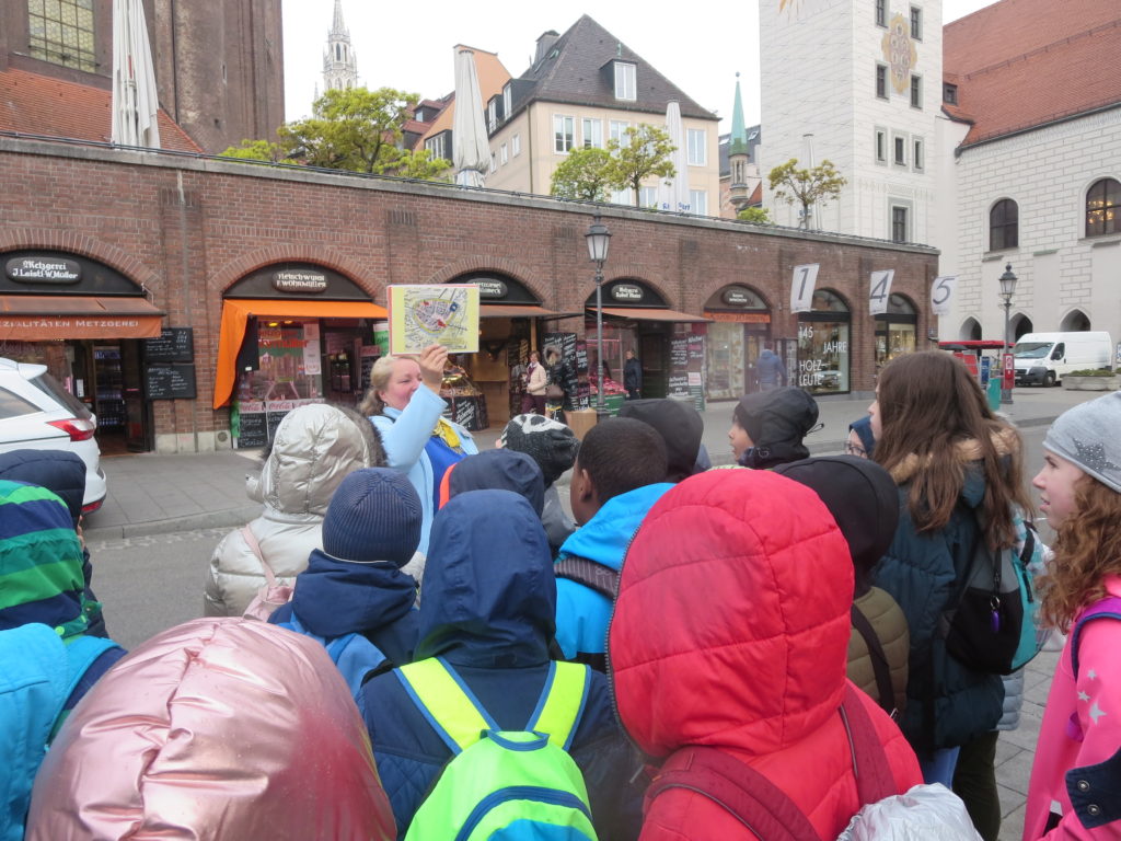 Stadtführung der vierten Klassen