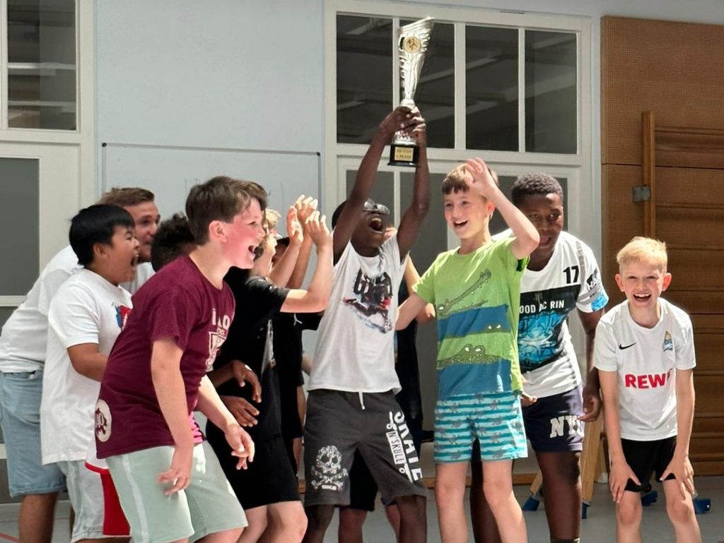 Das Tagesheim der Ichoschule gewinnt Fußball-Turnier